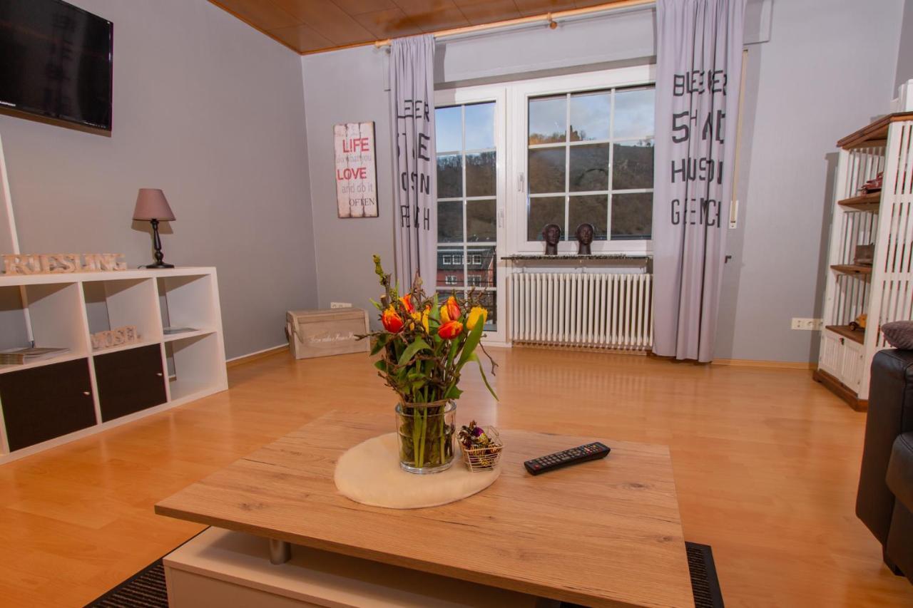Ferienwohnung Weingut Kdm Креф Екстер'єр фото