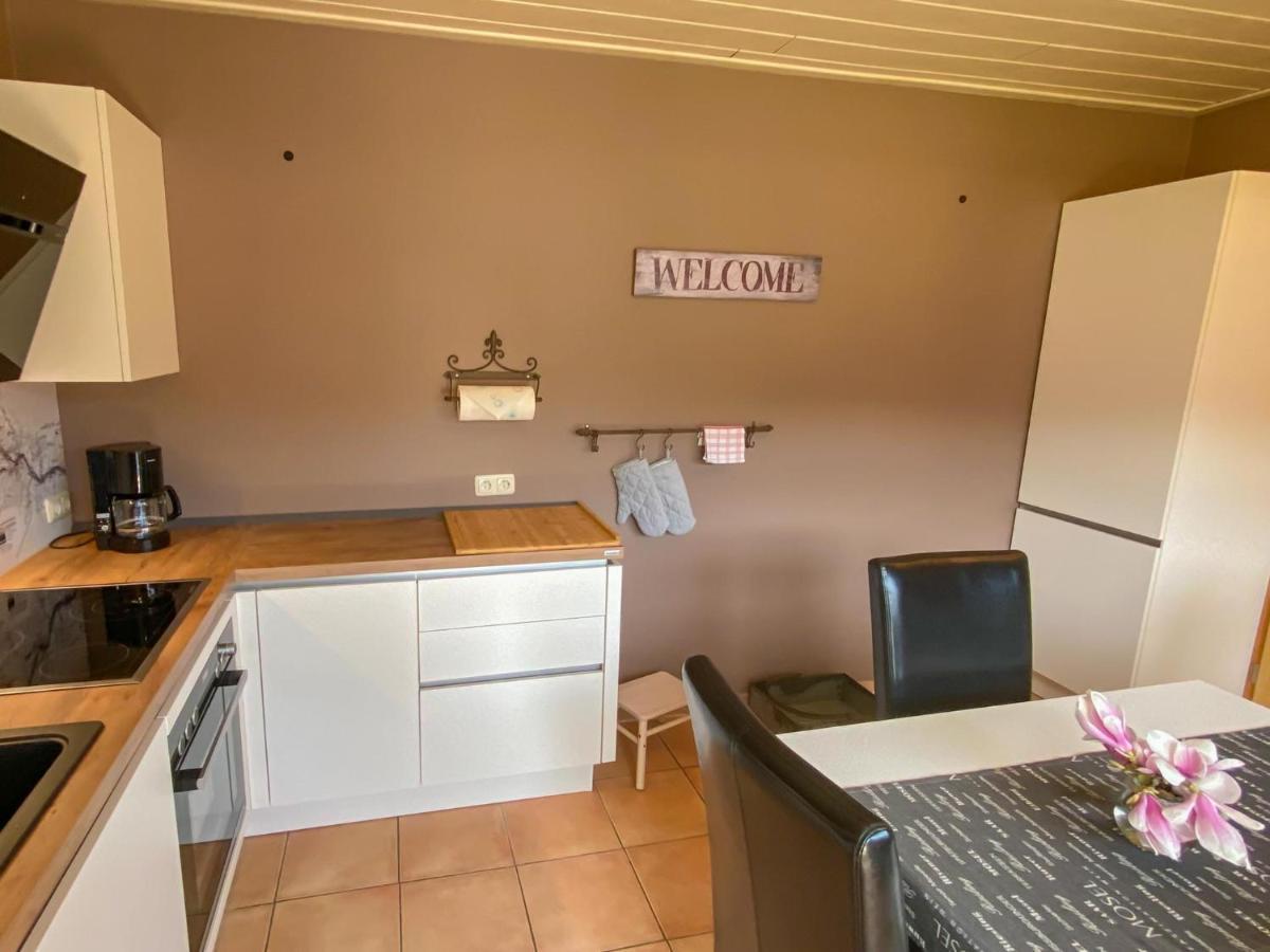 Ferienwohnung Weingut Kdm Креф Екстер'єр фото